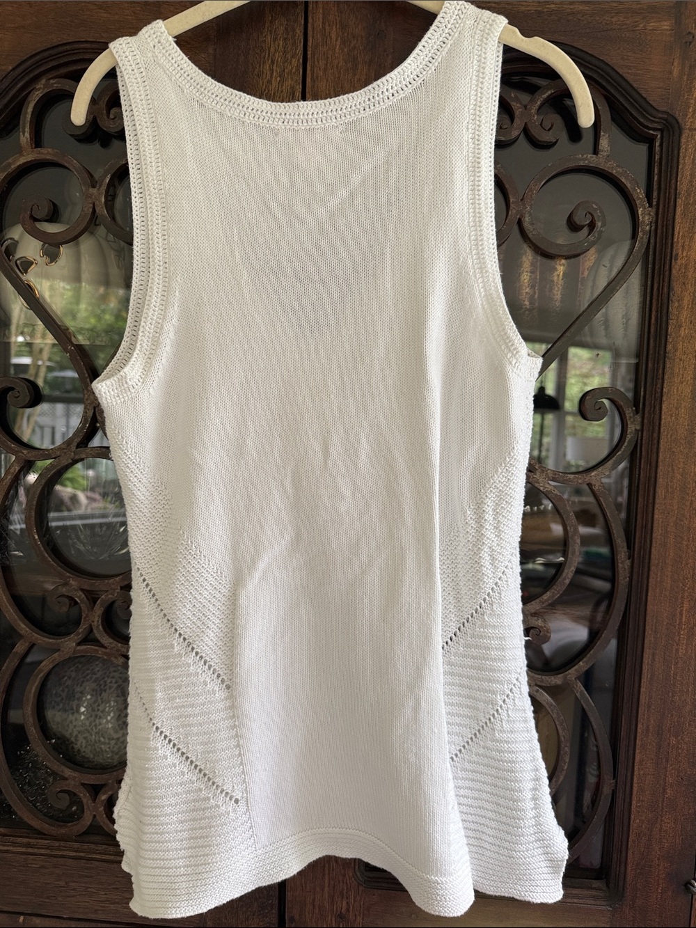 Lilly Pulitzer White Knit V-Neck Tank Top - Picture 3 of 3